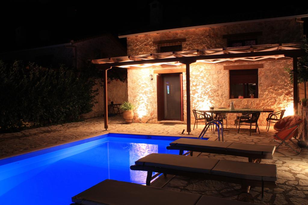 Dioni Villa Сивота Номер фото
