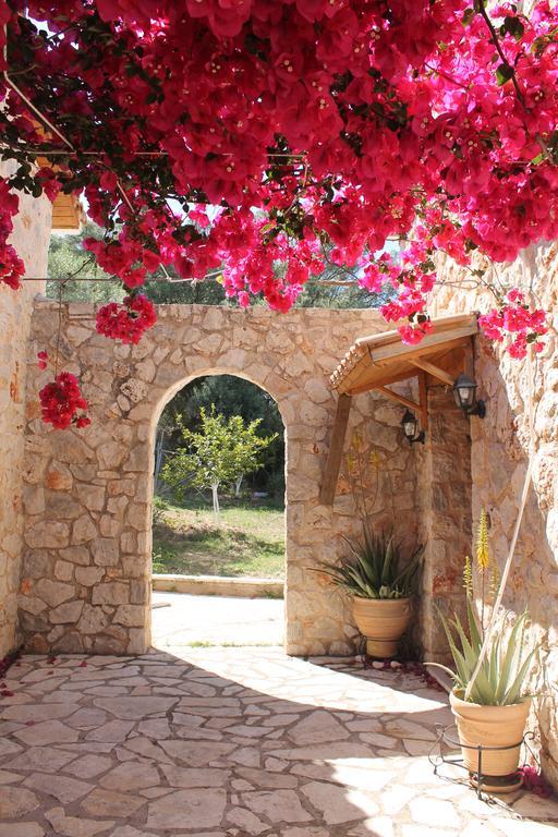 Dioni Villa Сивота Экстерьер фото